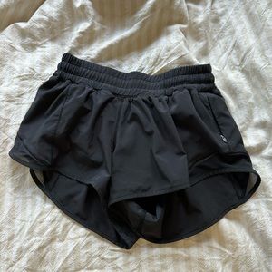 Black lululemon hotty hot shorts